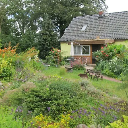 Idylle In Laendlicher Umgebung Ferienhaus Weitenhagen (Nordvorpommern)